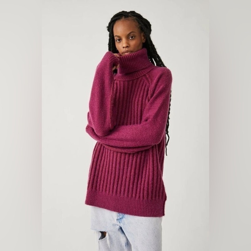 FREE PEOPLE Big City Turtleneck Sweater color Mulberry Garnet Women’s Sm